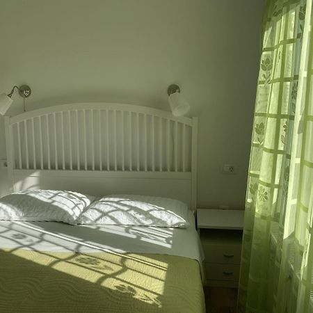 Vinka Apartment Sreser Ngoại thất bức ảnh