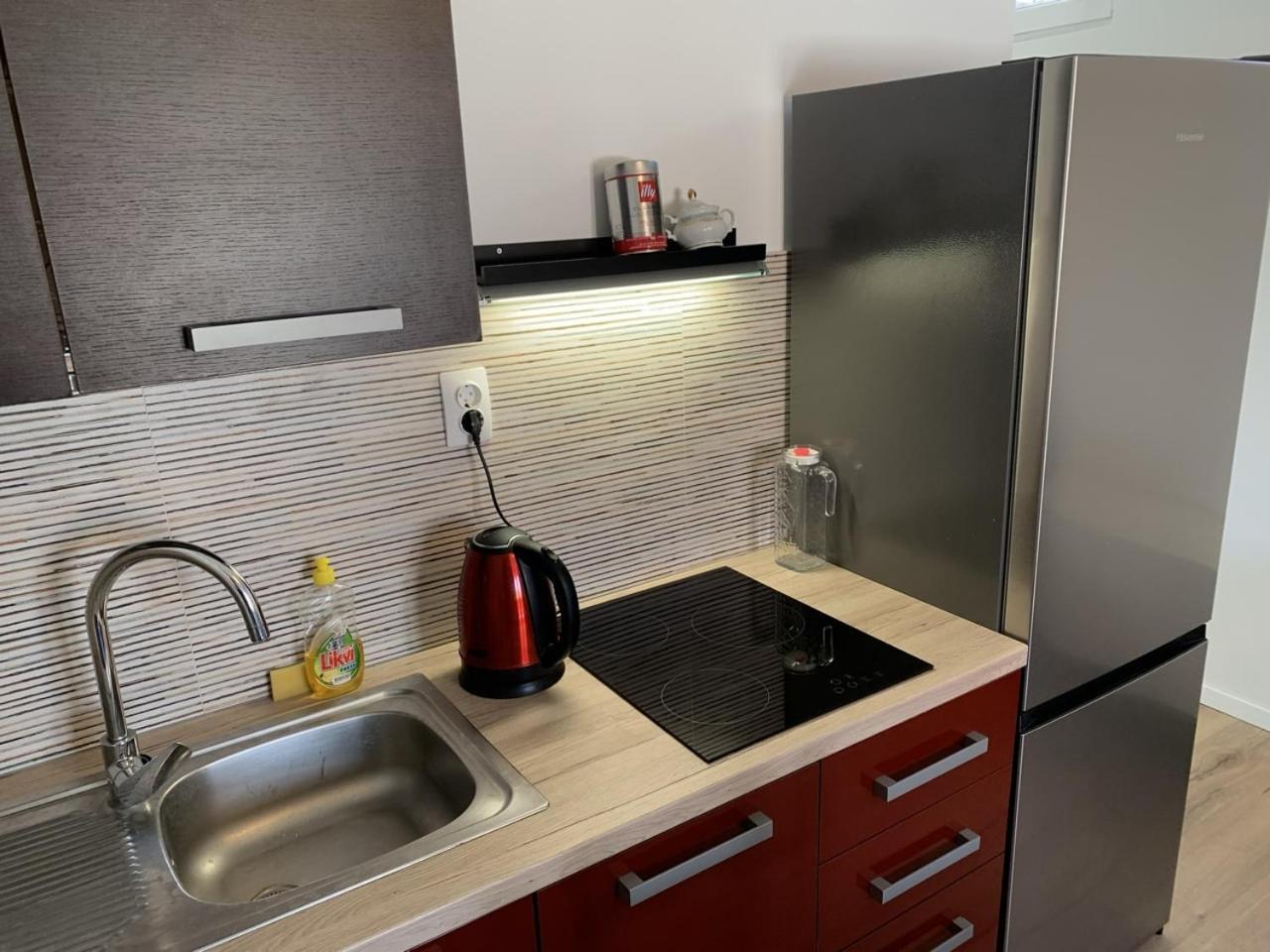 Vinka Apartment Sreser Ngoại thất bức ảnh